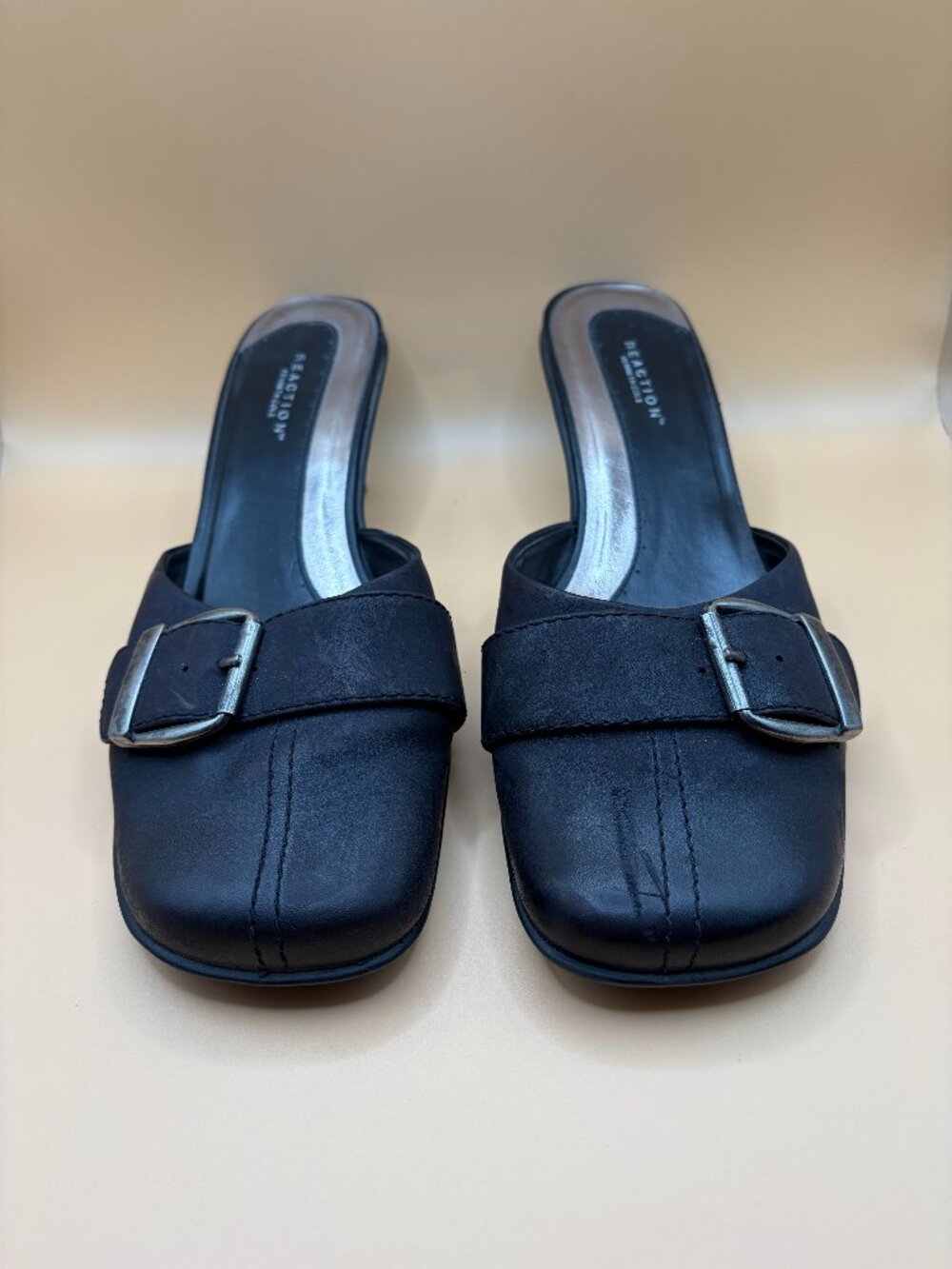 Kenneth Cole Reaction Black Leather Mule, Size 10